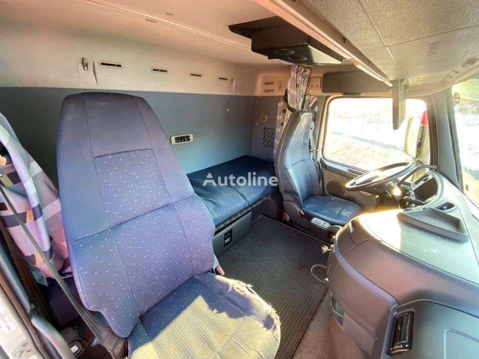 Camion piattaforma VOLVO FH440 - Photo 8