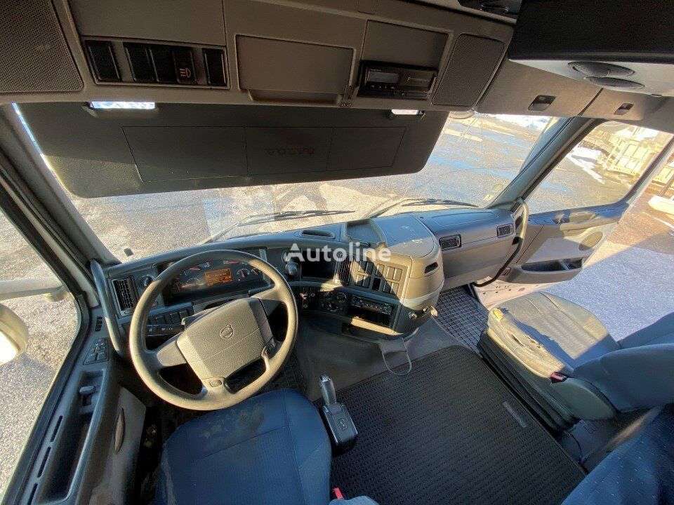 Camion piattaforma VOLVO FH440 - Photo 10