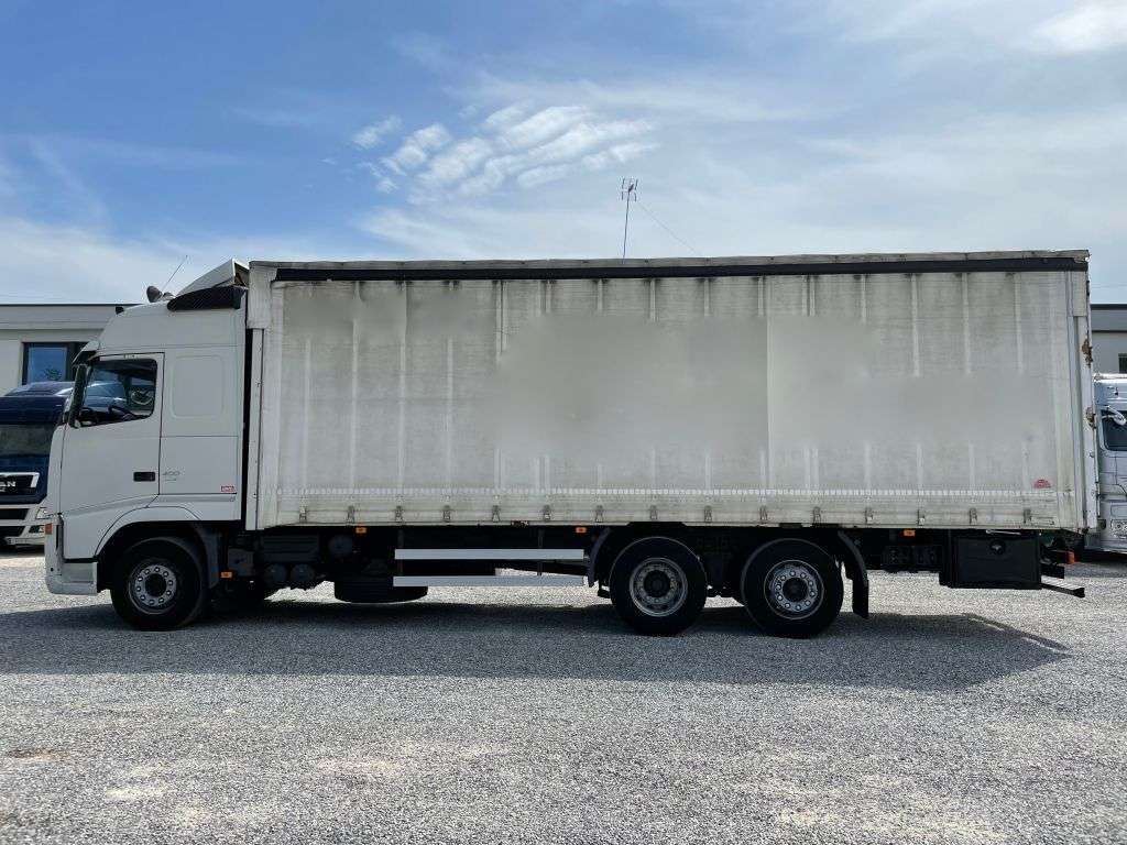 Camion telonato VOLVO FH 400 FH13.400 Globetrotter - Photo 3