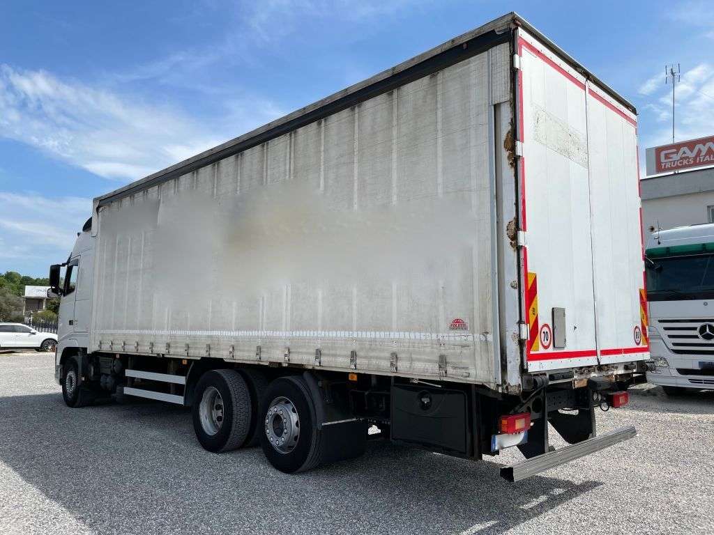 Camion telonato VOLVO FH 400 FH13.400 Globetrotter - Photo 4