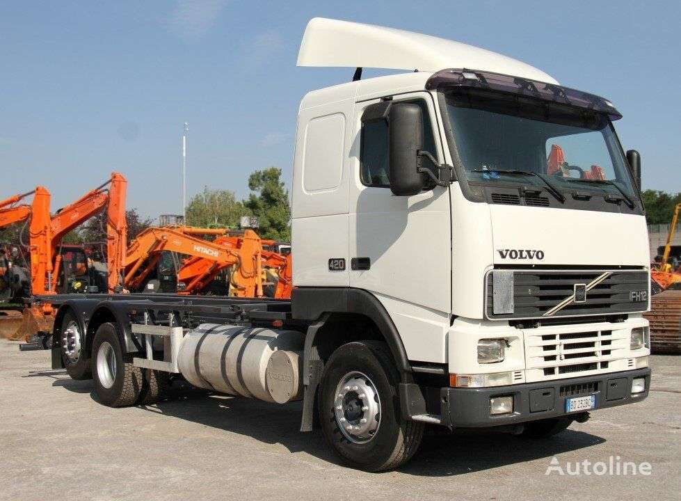 Camion telaio VOLVO FH12-420 - Photo 11