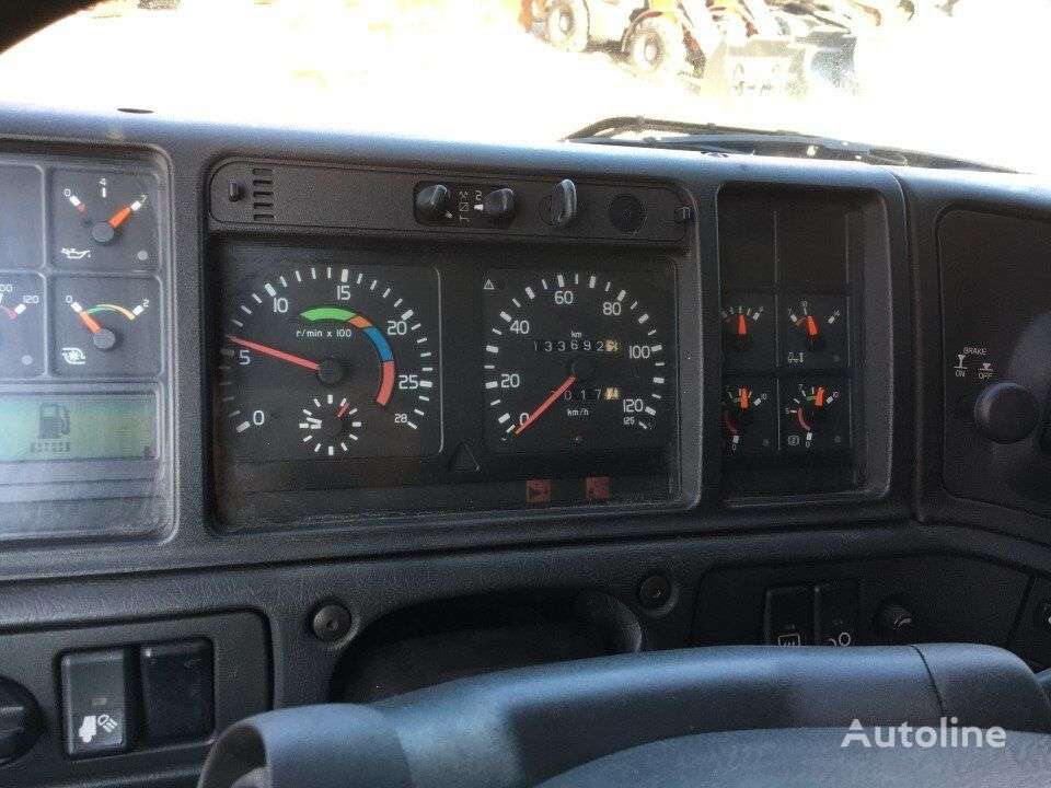Camion telaio VOLVO FH12-420 - Photo 10