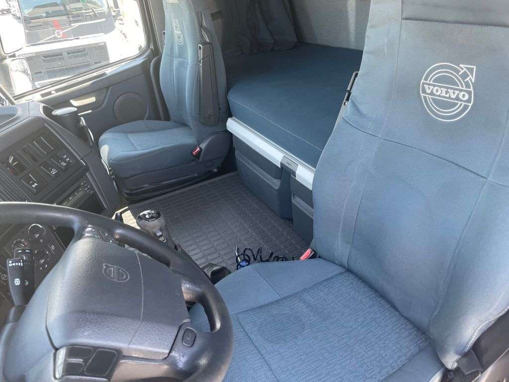 Camion trasporto bestiame VOLVO FH 500 FH13.500 Globetrotter Euro 5 VEB - Photo 10