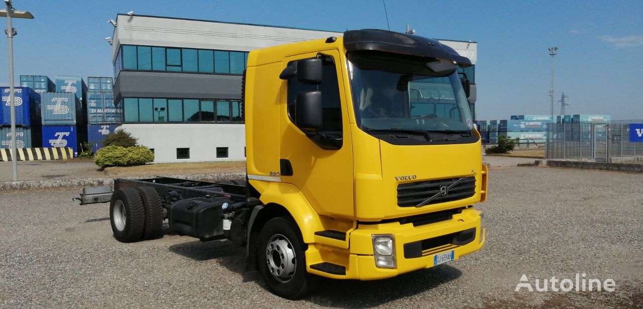 Camion telaio VOLVO FL280 4X2 - Photo 8