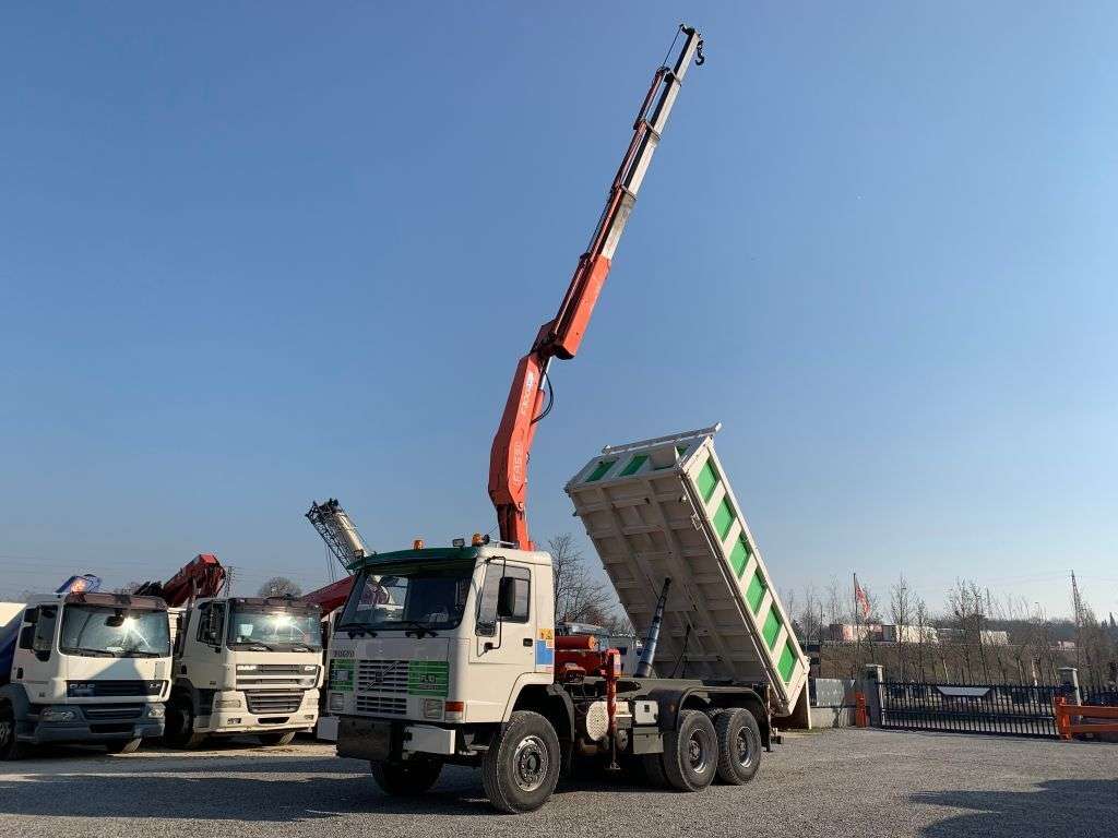 Camion ribaltabile VOLVO FL10-360 FL10.360 6x4 + FASSI F300 - Photo 13