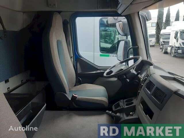 Camion frigo VOLVO FL 180 - Photo 6