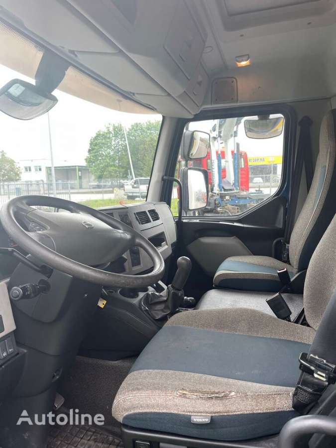 Camion furgone VOLVO FL6 290 - Photo 6